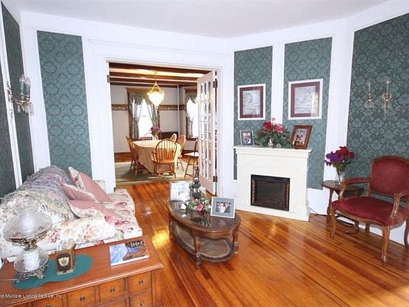 5th image of 119 Bentley St