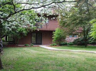 209 Northern Spy Dr, Howard, OH 43028