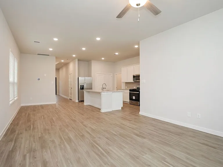 21110 Armstrong County Dr — Photo 13