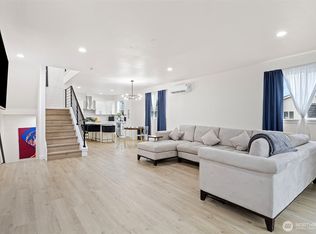 10615 2nd Pl SW, Seattle, WA 98146