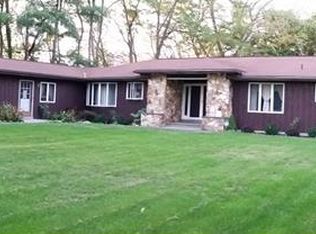 4 Bay Knoll Rd, Rochester, NY 14622