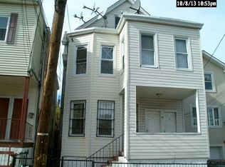 23 Elk St, Paterson, NJ 07503