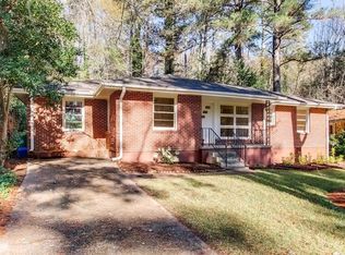 2346 Hunting Valley Dr, Decatur, GA 30033