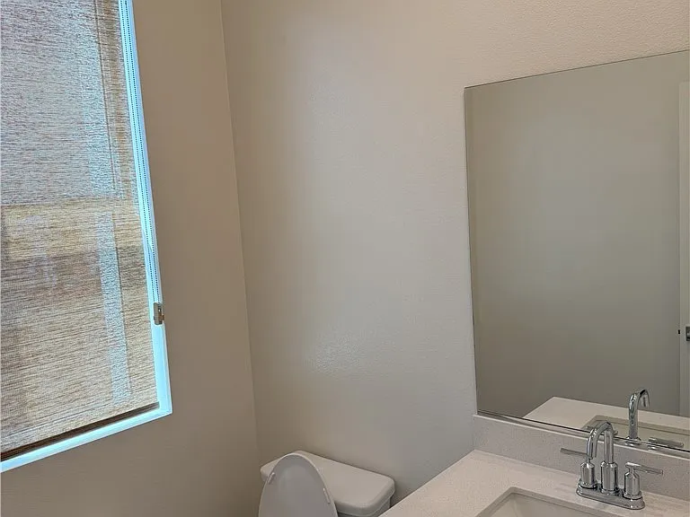 1816 E 1st St #450 — Photo 11
