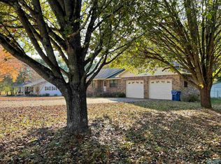 1365 Maple Ln NE, Arab, AL 35016