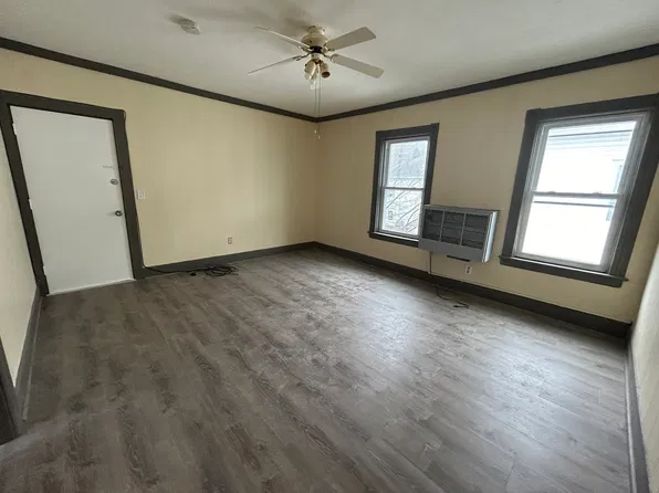 20 Hudson St APT 3, Worcester, MA 01609