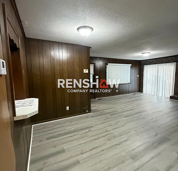 155 Moore Rd — Photo 9
