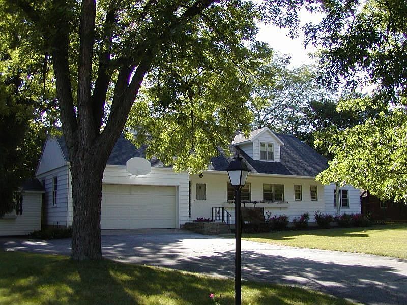 1st image of 6 Eastmoor Ct