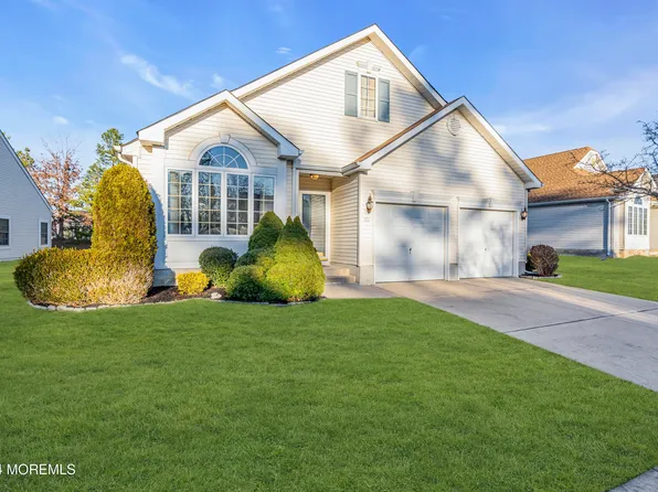 101 Cypress Point Lane, Jackson, NJ 08527