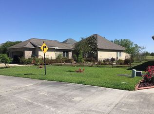 5271 Courtyard Dr, Gonzales, LA 70737