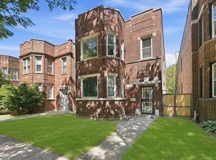 9015 S Muskegon Ave, Chicago, IL 60617