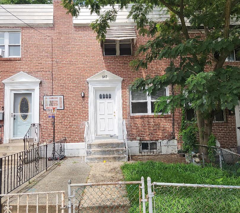 1st image of 317 Fern St
