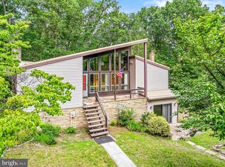 97 Murphy Ct, Berkeley Springs, WV 25411