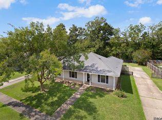 1416 Shadybrook Dr, Baton Rouge, LA 70816