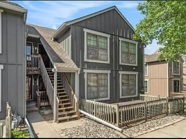 12756 W 110th Ter, Overland Park, KS 66210
