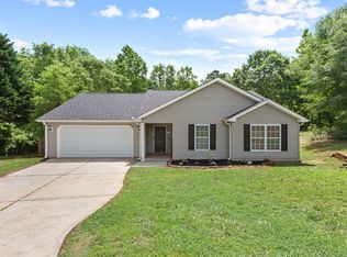 302 Shady Pines Ct, Fountain Inn, SC 29644