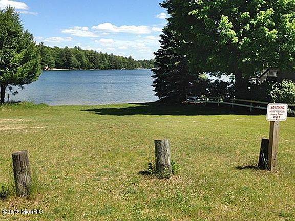 3rd image of 9417 W School Section Lake Dr