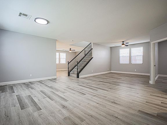 3rd image of 729 Anacapri St