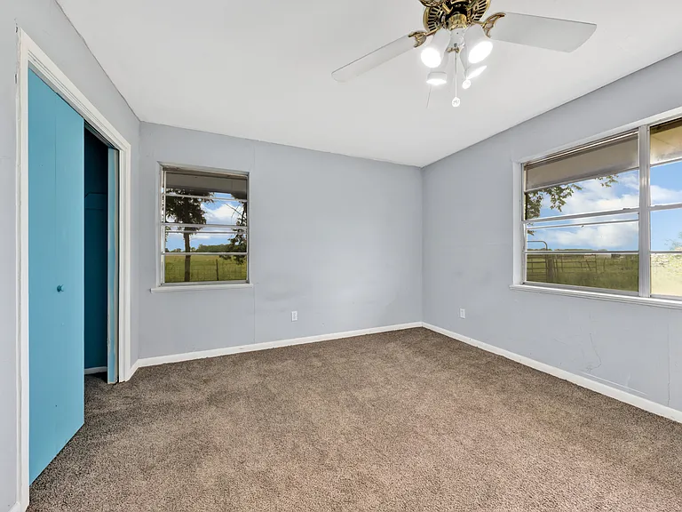 9209 FM 1570 N — Photo 43