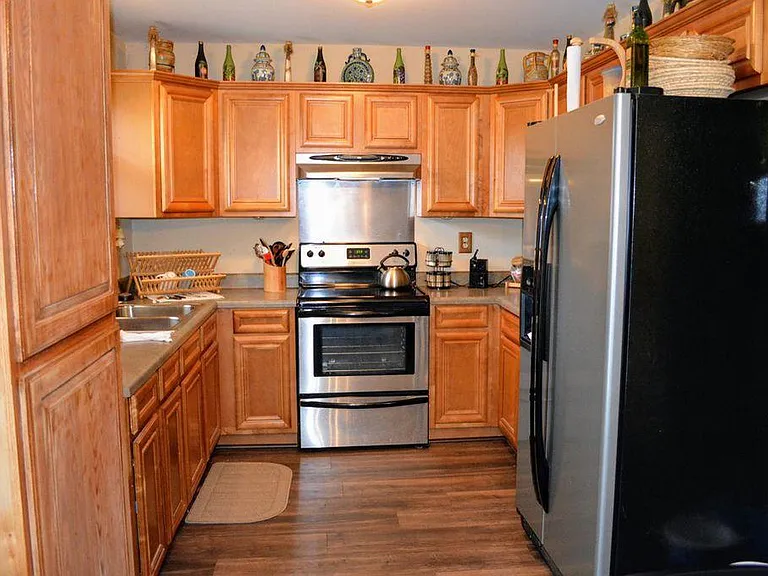 143 Simmons Dr — Photo 8