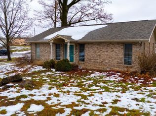 15 S 2nd St, Somerset, IN 46984