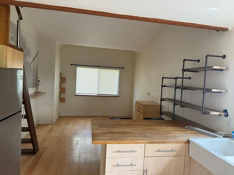 4617 East Hwy #20 — Photo 2