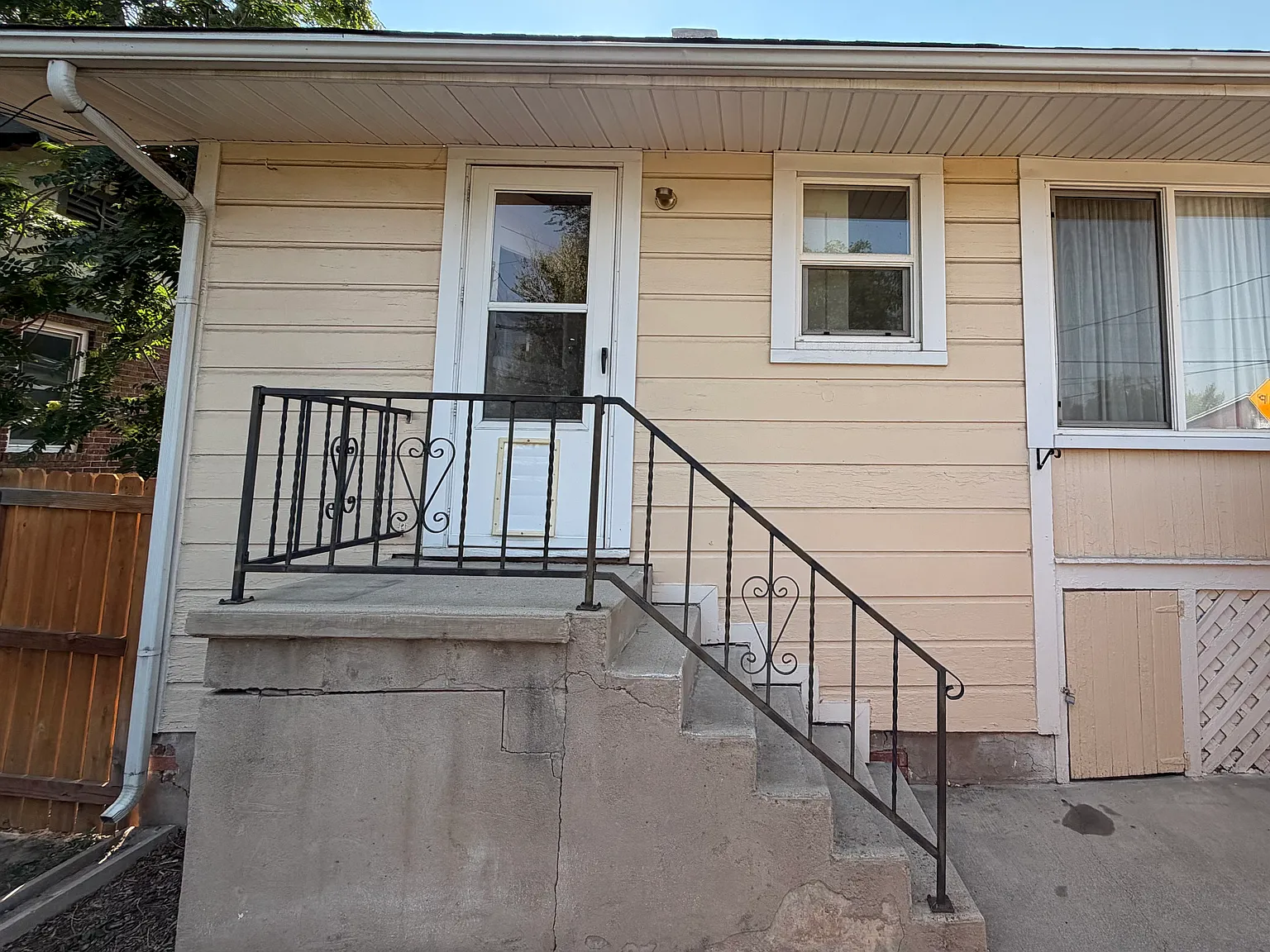 3194 Ames St — Photo 3