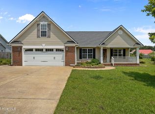 107 Hayes Ct, Raeford, NC 28376