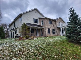 6816 Oakes Rd, Brecksville, OH 44141