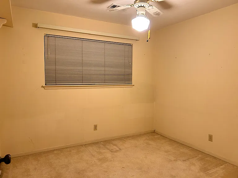 7214 Sharpview Dr — Photo 12