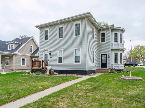 334 3rd Ave SE, Le Mars, IA 51031