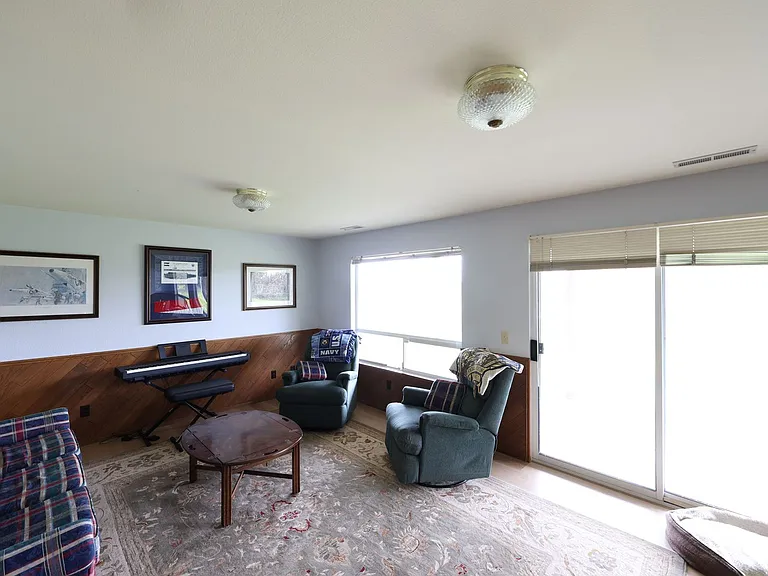 14329 Gibralter Rd — Photo 10