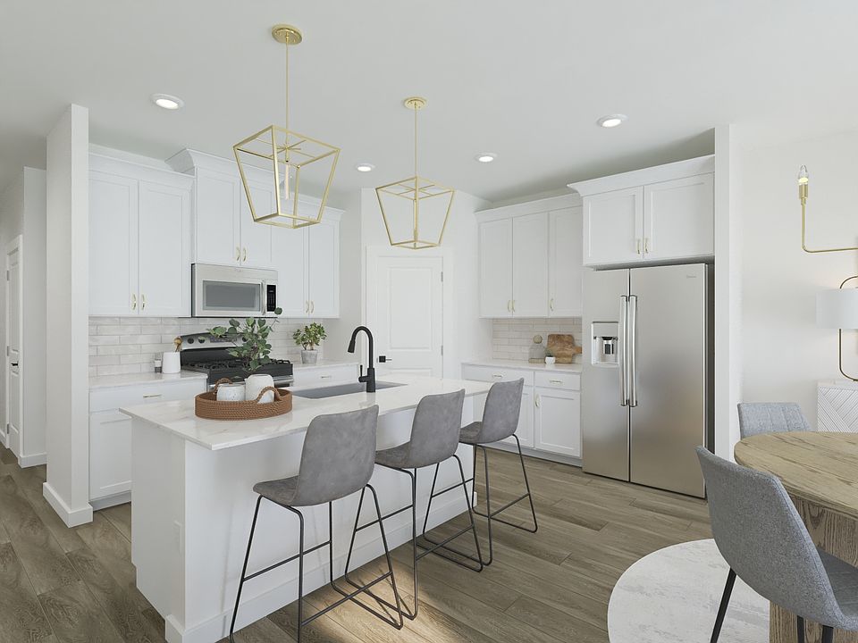 Skip takeout and prep dinner in the well-appointed kitchen.