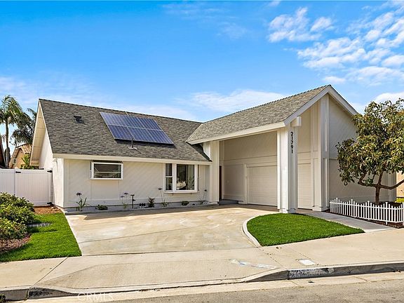 3rd image of 21791 Summerwind Ln