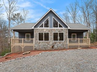 371 Gunite Cir, Ellijay, GA 30540