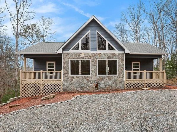 371 Gunite Cir, Ellijay, GA 30540