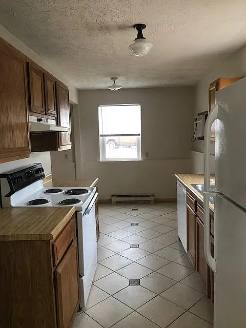 2 bed, $875 — Photo 2