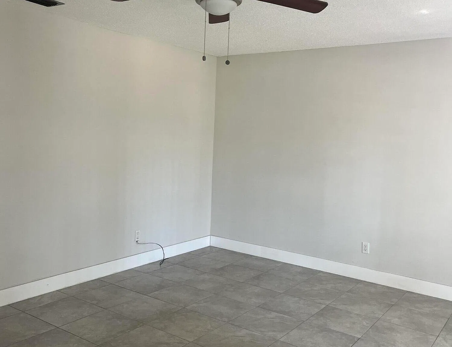 2 bed, 2.0 bath, 990 sqft, $2,200 — Photo 2