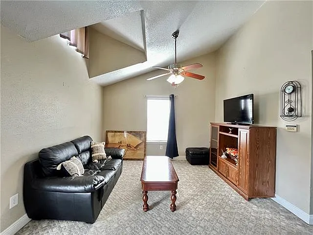 2330 Edenborn Ave #321 — Photo 9