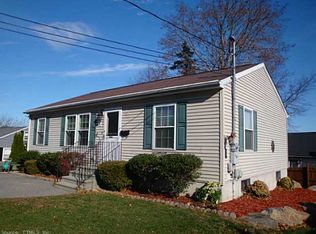 36 Miner St, Groton, CT 06340