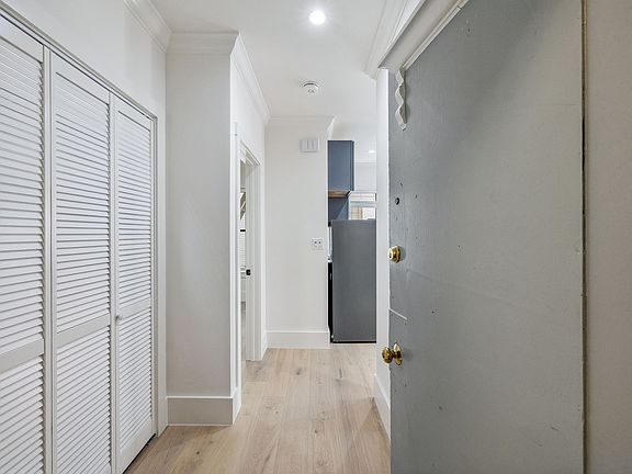 5th image of 535 Taylor St APT 303