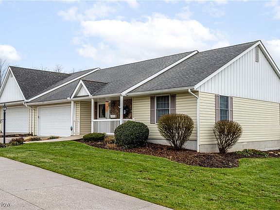 3rd image of 229 Park Place Dr Unit 102