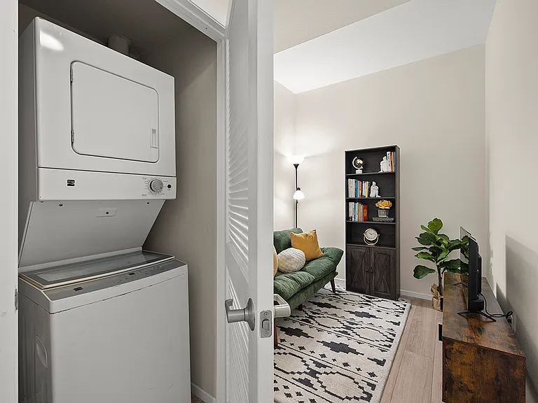 445 Island Ave #314 — Photo 31