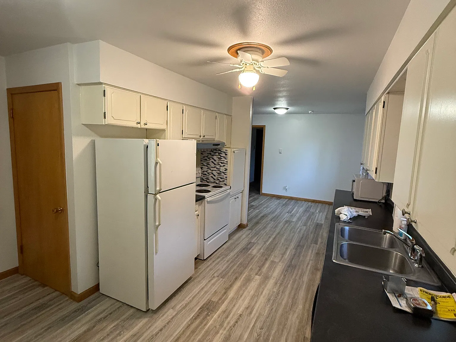 3 bed, 1300 sqft, $1,150 — Photo 2