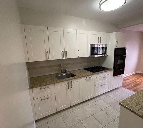 5th image of 20-18 47th St #3