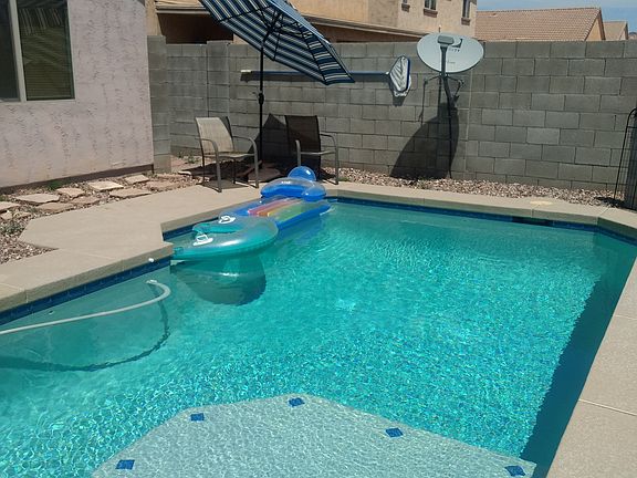 3rd image of 1615 S 220th Ln