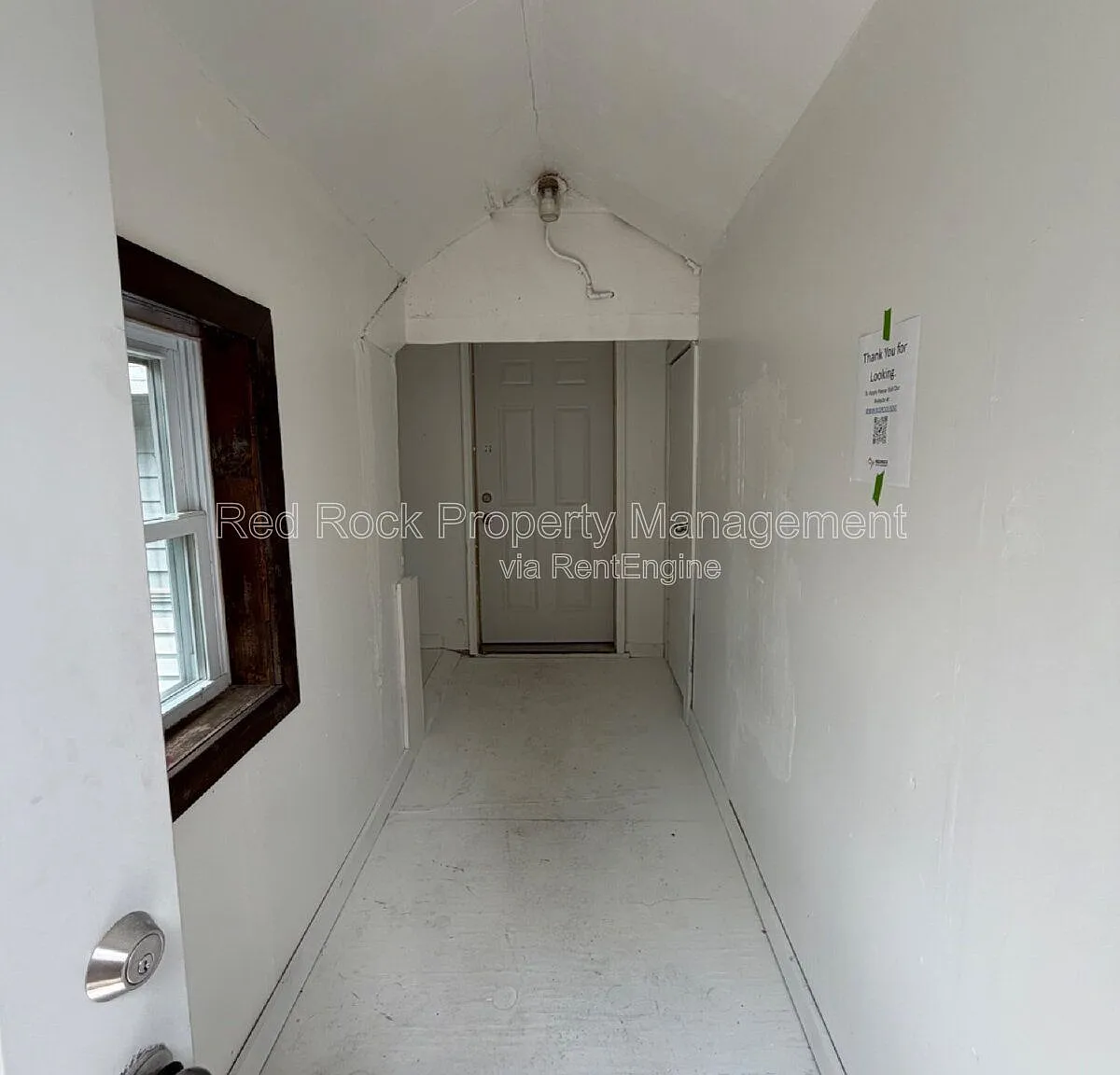 2 bed, 1.0 bath, 877 sqft, $875 — Photo 2
