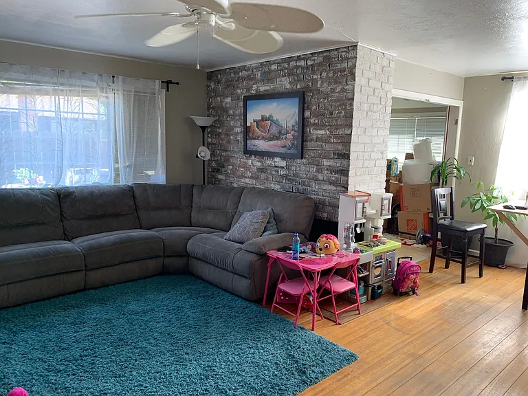3190 Meadowbrook Dr — Photo 5