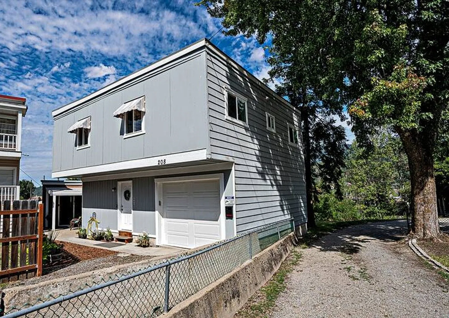 2 bed, 1.0 bath, 1250 sqft, $2,000 — Photo 2