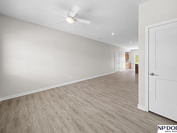 3rd image of 1107 Whitney St